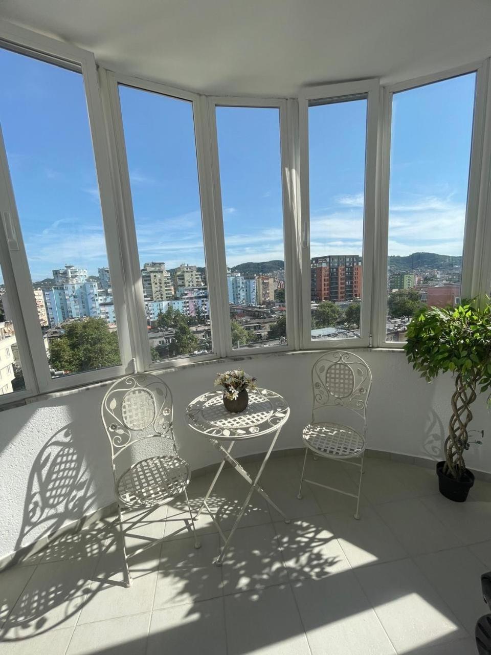 Deoni Apartment Luxury Tirana Bagian luar foto