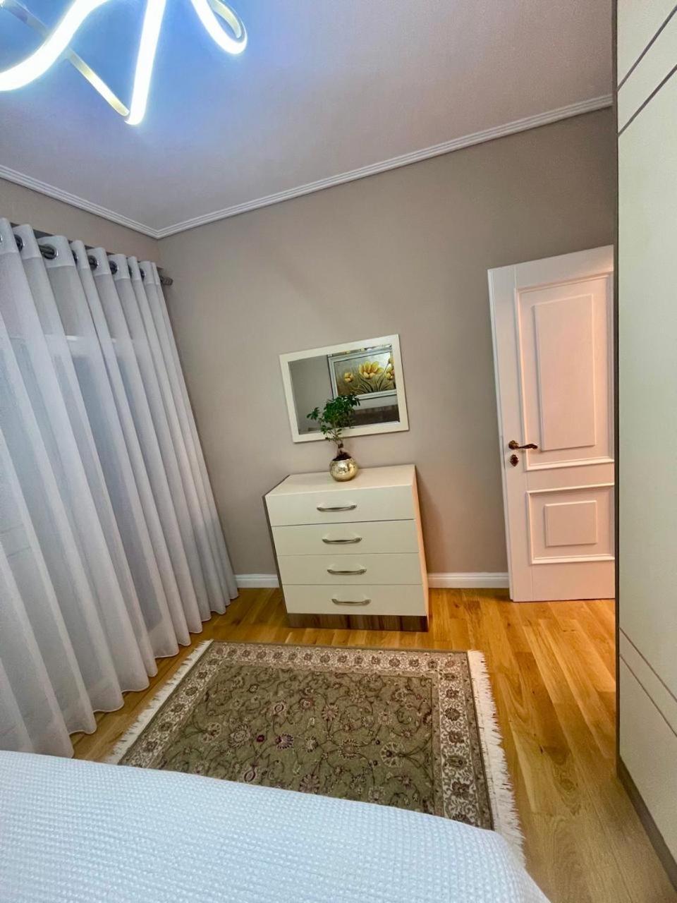 Deoni Apartment Luxury Tirana Bagian luar foto